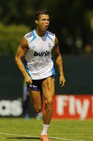 Passaporte primeiro nome cristiano ronaldo sobrenome dos santos aveiro nacionalidade portugal data de nascimento 5 fevereiro 1985 idade 36 país de nascimento portugal local de nascimento funchal posição attacker altura 187 cm peso Pin By Keneth Jossiel On Fotografia Futbol Cristiano Ronaldo Workout Cristiano Ronaldo Training Cristiano Ronaldo Body