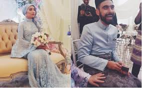 Keduanya menikah pada 26 januari 2018 lalu. Bakal Adik Ipar Memang Cantik Manakala Adam Aishah Sinclair Gempak
