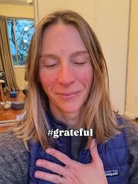 Elizabeth Flint (@elizabethjflint) • Instagram photos and videos