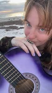 What are some job and car recommendations for a newcomer in Perth,  Australia?