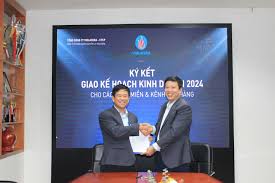 CÔNG TY CP KINH DOANH GẠCH ỐP LÁT VIGLACERA TỔ CHỨC LỄ KÝ KẾT GIAO KHOÁN  DOANH THU 2024