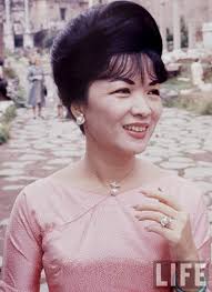 Những bí mật cuộc đời Madam Nhu Trần Lệ Xuân (P1): "Đứa con gái bị hắt hủi  trong dòng họ"