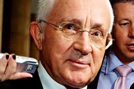 Land council family received corrupt payments, made dishonest deals, ICAC  hears