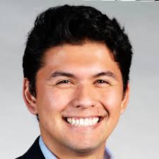 Excited to share that I've been honored by my Artlist colleagues as the  "Rising Star of the Year"! Joining this talented and creative team has  truly transformed my professional life, and I'm