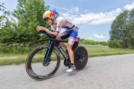 Er ist mehrfacher nationaler meister (2014, 2015, 2016) und startete 2016 bei den olympischen spielen. Die Protagonisten Des Sub7 Sub8 Triathlon Projekts Trinews At