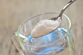 Saupoudrer sur la brosse à dents humide, puis ajouter si vous le souhaitez votre dentifrice habituel. 12 Remedes Naturels Pour Les Maux De Gorge Ameliore Ta Sante