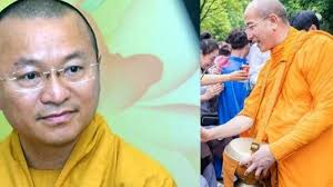 Nóng rẫy chuyện cúng dường tiền mặt ở Chùa Ba Vàng, lời qua tiếng lại của  các nhà tu hành triệu follower