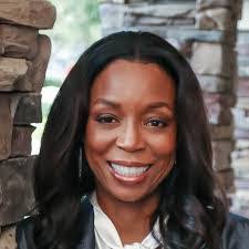 Tracie Finley's Instagram, Twitter & Facebook