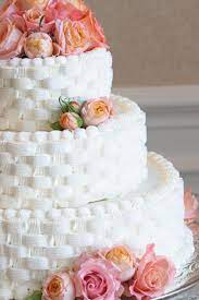 Isari Flower Studio A San Diego Florist Gorgeous Wedding Cake Simple Wedding Cake Wedding Cake Fresh Flowers