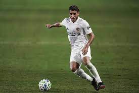 Jonathan dos santos, el goleador que lo llevó a la punta de la liga 1. Jonathan Dos Santos Finding His Voice With The Galaxy Los Angeles Times