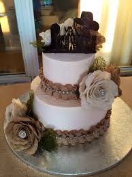 Burlap Western Theme Cake My 18th Wedding Anniversary Cake My Sister Did A Wonderful Job Western Wedding Cakes Wedding Anniversary Cakes Western Theme Cakes