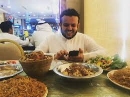 مطعم لؤلؤة الساحل Coast Pearl Restaurant الأسعار المنيو الموقع