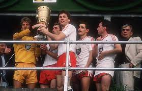 Hamburger sv plays their home games in the hsh nordbank arena. Soccer Football Or Whatever Hamburger Sv Greatest All Time Team