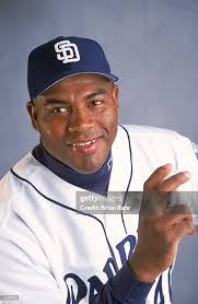 Carlos Almanzar's Instagram, Twitter & Facebook