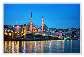 Istanbul, historically known as byzantium and constantinople, is the largest city in turkey and the country's economic, cultural and historic center. Galata Brucke Nachts In Istanbul Poster Online Bestellen Posterlounge De