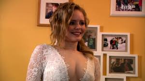 Sexy Olga Kalicka scenes from Rodzinka (2017) Video » Best Sexy Scene »  HeroEro Tube