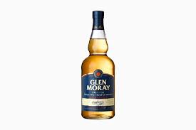 Hence, here is a glimpse of the best selling whiskey brands in the world which have won enormously popular blend in the united kingdom has around 35 mature malt and grain whiskeys. 15 Best Whisky Brands In The World 2021 Edition