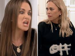 Kyle Richards Slams Sutton Stracke For Alluding To Mauricio Split Rumors On  RHOBH