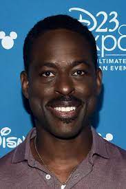 Brown is clearly ripped and in amazing shape. Sterling K Brown Starportrat News Bilder Gala De