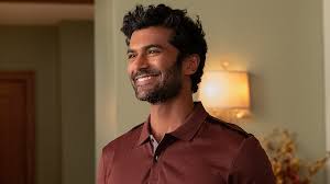 With maitreyi ramakrishnan, darren barnet, poorna jagannathan, aitana rinab perez. Never Have I Ever Sendhil Ramamurthy On His Hot Dad Status And Season 2 Dreams Exclusive Entertainment Tonight