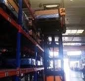 Çin Man up tipi çok dar asile palet istifleyici Üreticiler ...