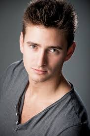 Tom Bott's Instagram, Twitter & Facebook