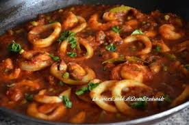 Recette Calamar Congele En Sauce Tomate Le Sucre Sale D Oum Souhaib Recettes De Cuisine Recette Calamar Congele Calamar Recette