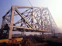 ৭৫-এ পা, হাওড়া ব্রিজ নিয়ে এই ১০টি তথ্য সব বাঙালির জানা উচিত | Howrah  Bridge turns 75 : Facts all bengalis should know about one of world's  longest cantilever bridge - Bengali Oneindia