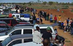 It is the biggest and fastest desert race in the southern hemisphere. The Finke Town S Biggest Gig Nation S Biggest Off Road Race Alice Springs News