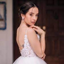 Evaluna mercedes reglero rodríguez (born august 7, 1997), known as evaluna montaner, is a venezuelan actress, youtuber and singer. Evaluna Montaner On Twitter Aunque No Sea Conmigo Con Aitanax Este Viernes 23 7 Https T Co 3osfdliyx7