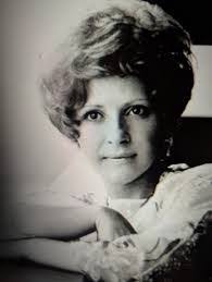 Donna Valerio's Instagram, Twitter & Facebook