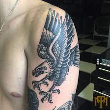 Traditional Eagle Tattoo Luke Durban Southafrica Trademarktattoo Traditional Eagle Tattoo Traditional Eagle Tattoo Design Tattoo Designs Men