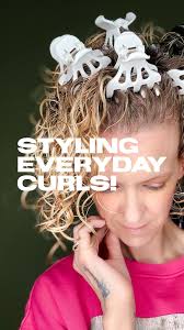 Styling‎ everyday‎ curls!‎ , ⁣, ⁣Nothing‎ new.‎ Nothing‎ fancy.‎ Nothing‎  life‎ changing.‎ Just‎ a‎ bog‎ standard‎ washday‎ where‎ I‎ slept‎ in‎ the‎  cast‎ to‎ try‎ and‎ get‎ a‎ tad‎ more‎ definition‎ ...