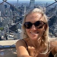 Candy Hopkins's Instagram, Twitter & Facebook