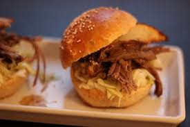 Wildwutz Burger Pulled Wildschwein Burger Mit Malzbiersauce Festessen Wildschwein Schwein