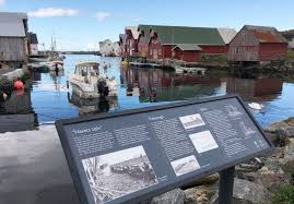 Kystkultursenteret viser livet langs kysten fra steinalder frem til utbyggingen av ormen lange. Fiskevaeret Bud