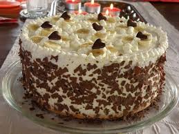 Banana Split Torte Traumhaft Raffinierte Biskuittorte Mit Schokoladen Mascarpone Creme Und Vanille Sahn Biskuittorte Creme Fur Torten Schokoladen Sahne Torte
