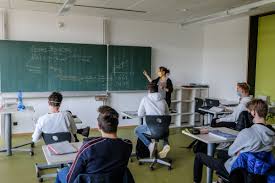 Wo die maske getragen werden sollte Ekmd Aktuelle Informationen Sachsen Anhalt Maskenpflicht Nur An Ersten Beiden Schultagen