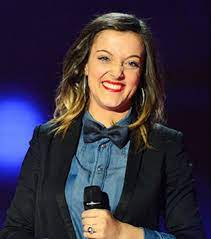 Ce soir, elle interprète une chanson résolument ancrée dans le contexte actuel : Camille Lellouche Wiki The Voice Fandom