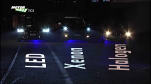 Halogen and led light bulbs are the most popular on the current market. Licht Vergleich Led Xenon Halogen Youtube