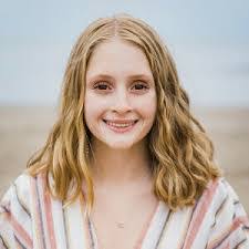 Mia Creech's Instagram, Twitter & Facebook