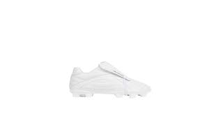 Carlos mercadoelizabeth doherty, ~35patrick mccallum, ~45. Balenciaga Fw20 Womenswear Accessories 54 The Fashion Search Engine Tagwalk