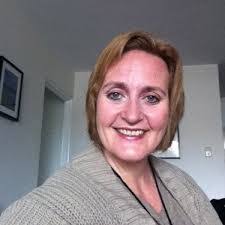 Jane Lester's Instagram, Twitter & Facebook