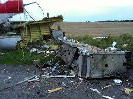 In einem langen konvoi der trauer werden 40. Mh17 Absturz Im News Ticker Malaysia Airlines Veroffentlicht Passagierliste Mit Namen Welt
