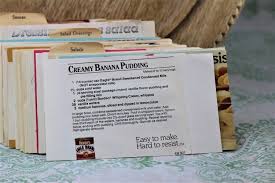 Layer wafers, pudding mixture and bananas, then top with remaining cool whip. Creamy Banana Pudding Vintage Recipe Project
