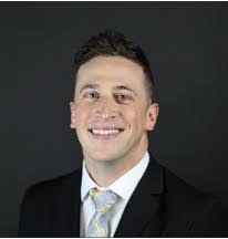 Lora Dalton's Instagram, Twitter & Facebook