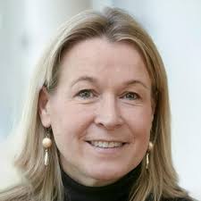 Sandra Kramer's Instagram, Twitter & Facebook