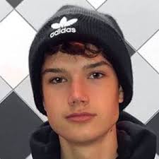 He is 21 years old in 2021. Ian Jeffrey Bio Family Trivia Famous Birthdays