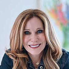 Kim Boller's Instagram, Twitter & Facebook