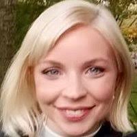 Stephanie Crooks's Instagram, Twitter & Facebook